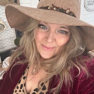 Meet your Posher, Simply